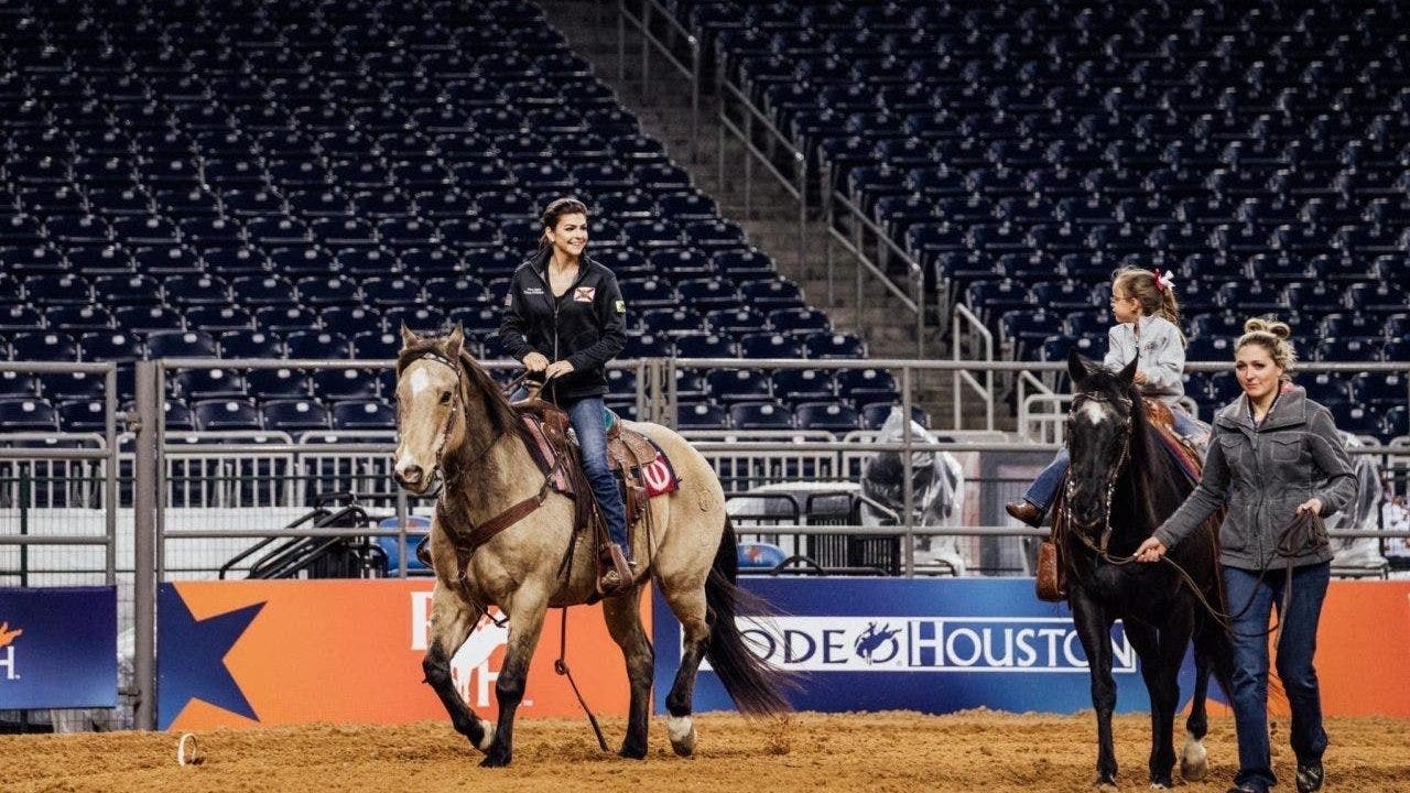 DeSantis family unwinds on horseback at Houston Rodeo ahead of governor’s speech