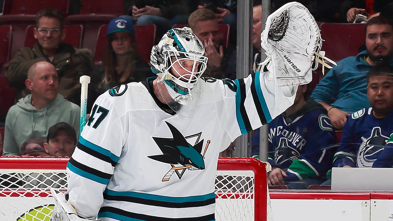 Sharks goalie latest player to refuse to wear pride jersey