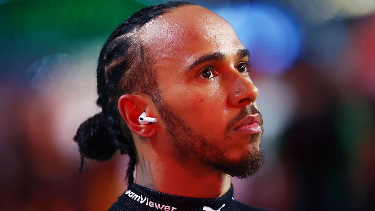You are currently viewing F1 star Lewis Hamilton admits he was apprehensive ahead of ‘Hot Ones’ appearance: ‘How can I get out of this?’