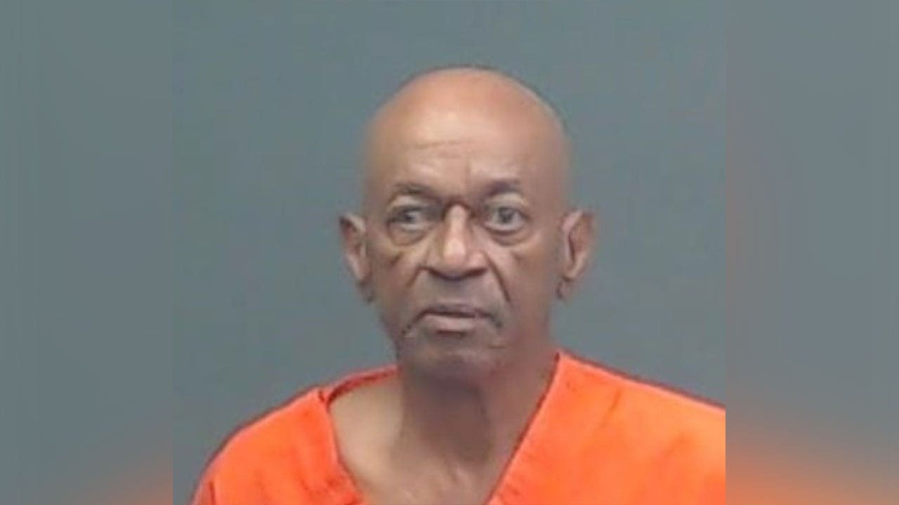 News :Texas Whataburger employees’ tip leads to man’s arrest for indecency with a child