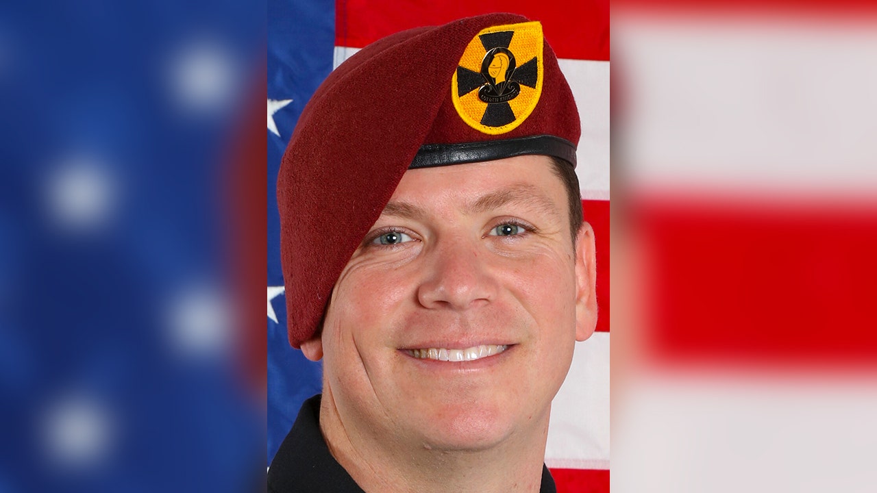 US Army parachute team member dies in training accident in Florida