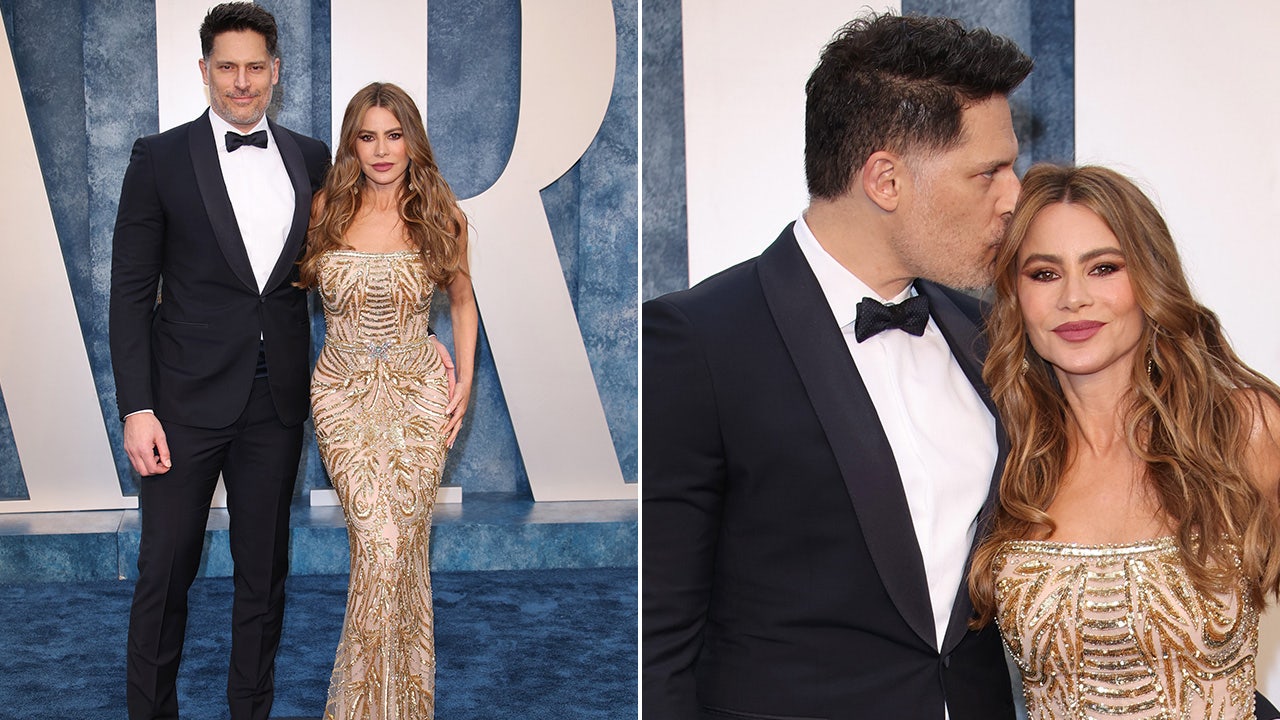 Joe Manganiello and Sofia Vergara kissed at the Vanity Fair Oscars party