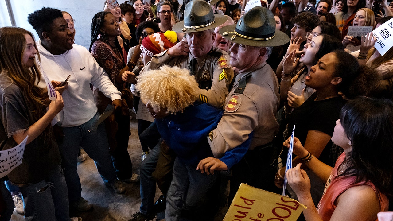 Three Dem Lawmakers Join Rioters Invading Tennessee State Capitol