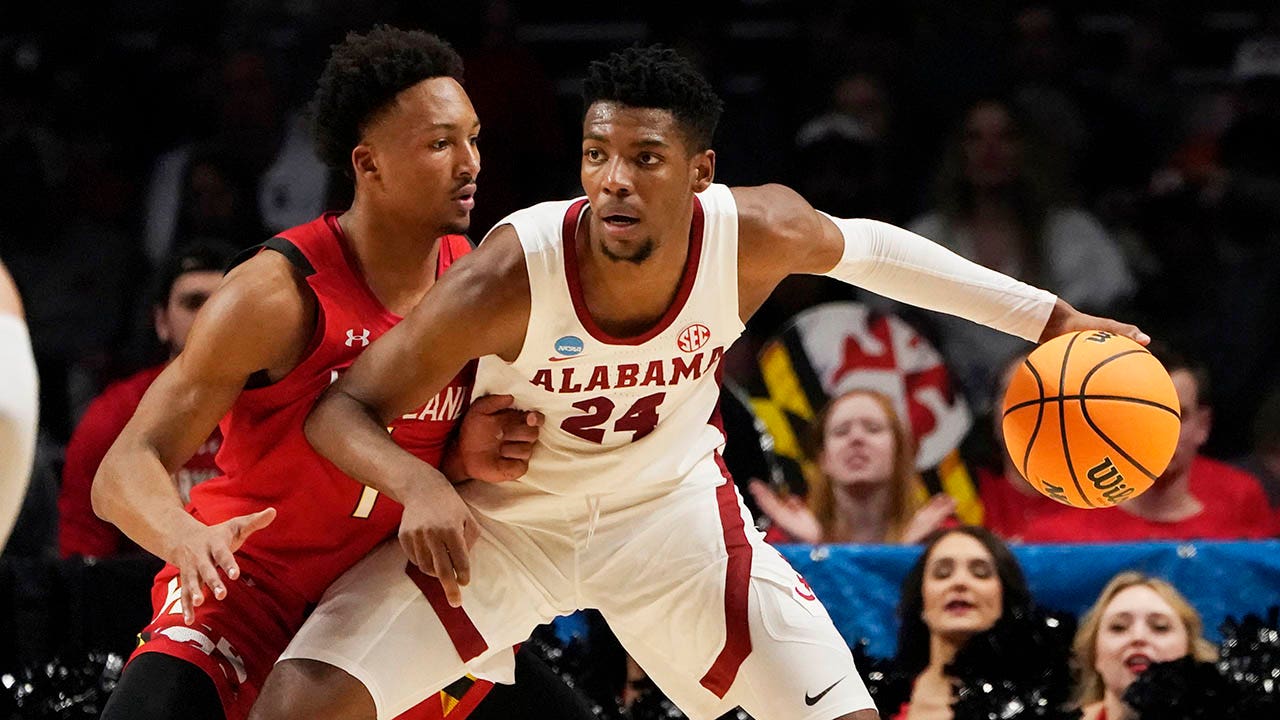 Top-seeded Alabama advances to Sweet 16 with dominant win over Maryland