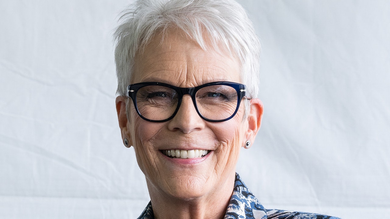 Jamie Lee Curtis will not be going to Oscars nominees' dinner because it's  too late: 'Mommy goes to bed early' | Fox News