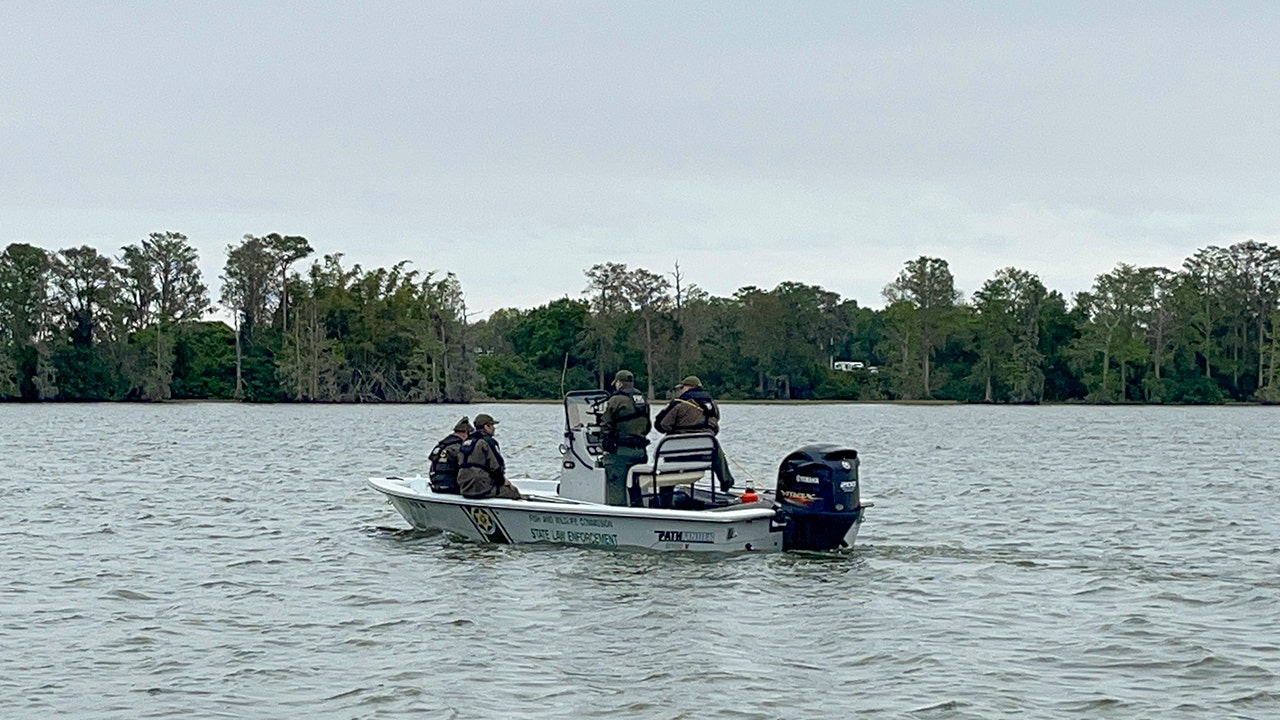 Bodies of missing Florida boaters recovered at lake after anchor mishap, sheriff says