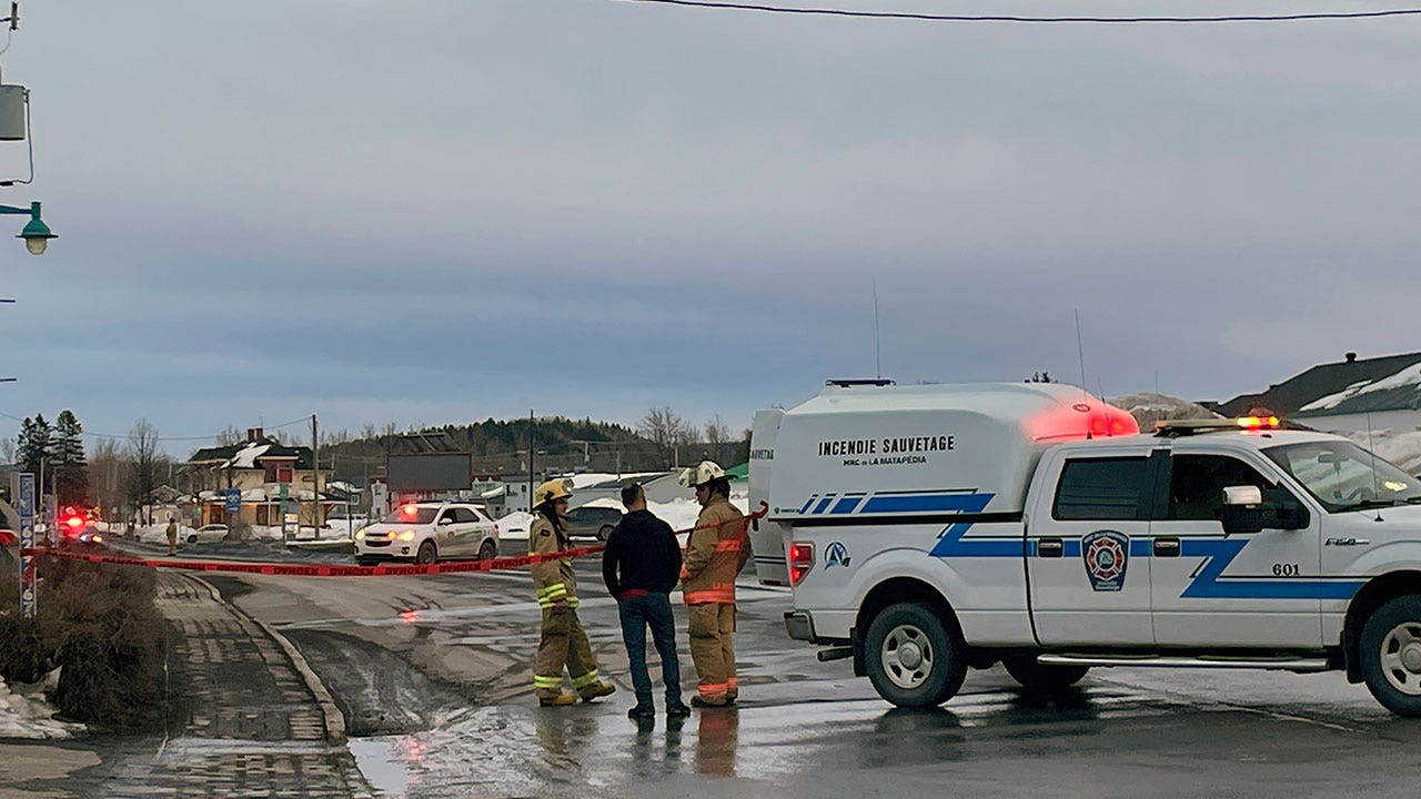 2 dead, 9 injured in Canada after pickup truck plows into pedestrians