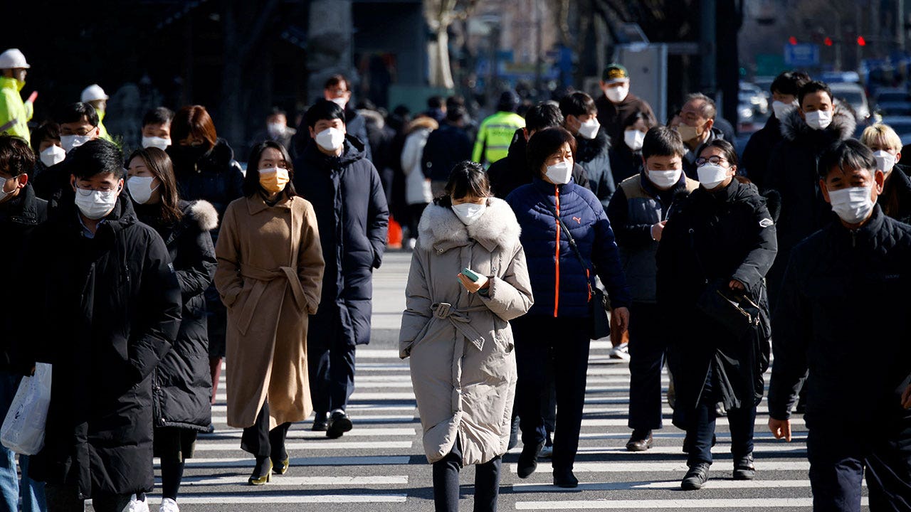 South Korea labor minister says increasing work week would be helpful to mothers