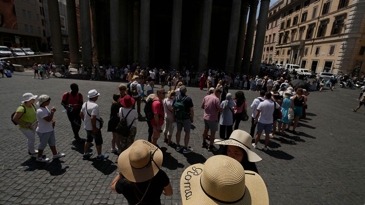 Tourists visiting Rome’s Pantheon, Italy’s most-visited cultural site, to be charged a higher entrance fee
