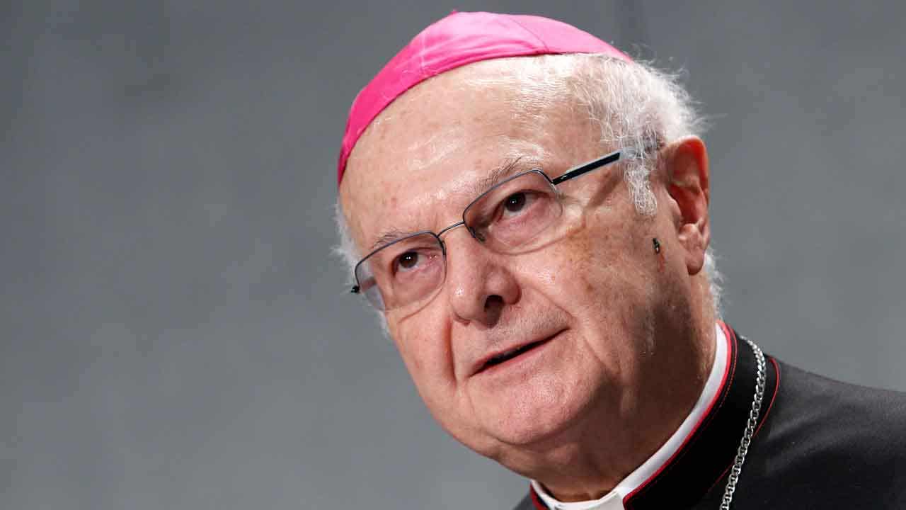 Retired German archbishop gives back Order of Merit due to criticism of handling of clergy abuse