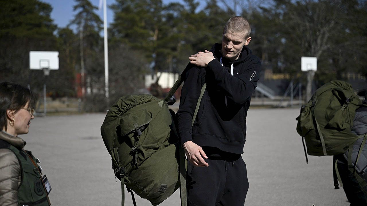 ESPN: Markkanen To Fullfill Time In Finnish Military This Summer