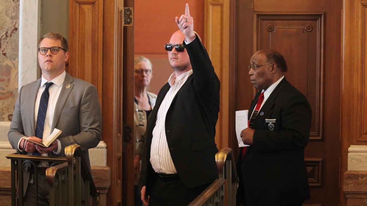 Kansas' GOP-controlled Legislature overrides veto of new abortion bill