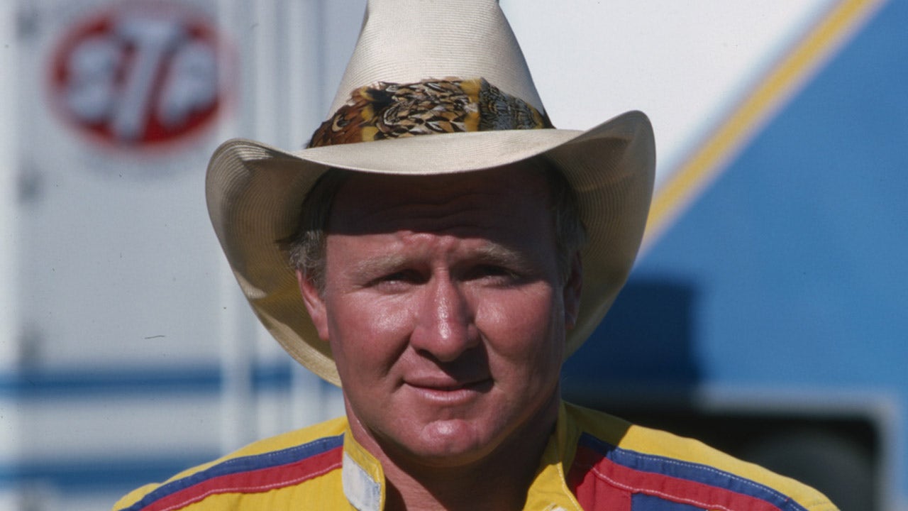 NASCAR legend Cale Yarborough 'is not doing well': report