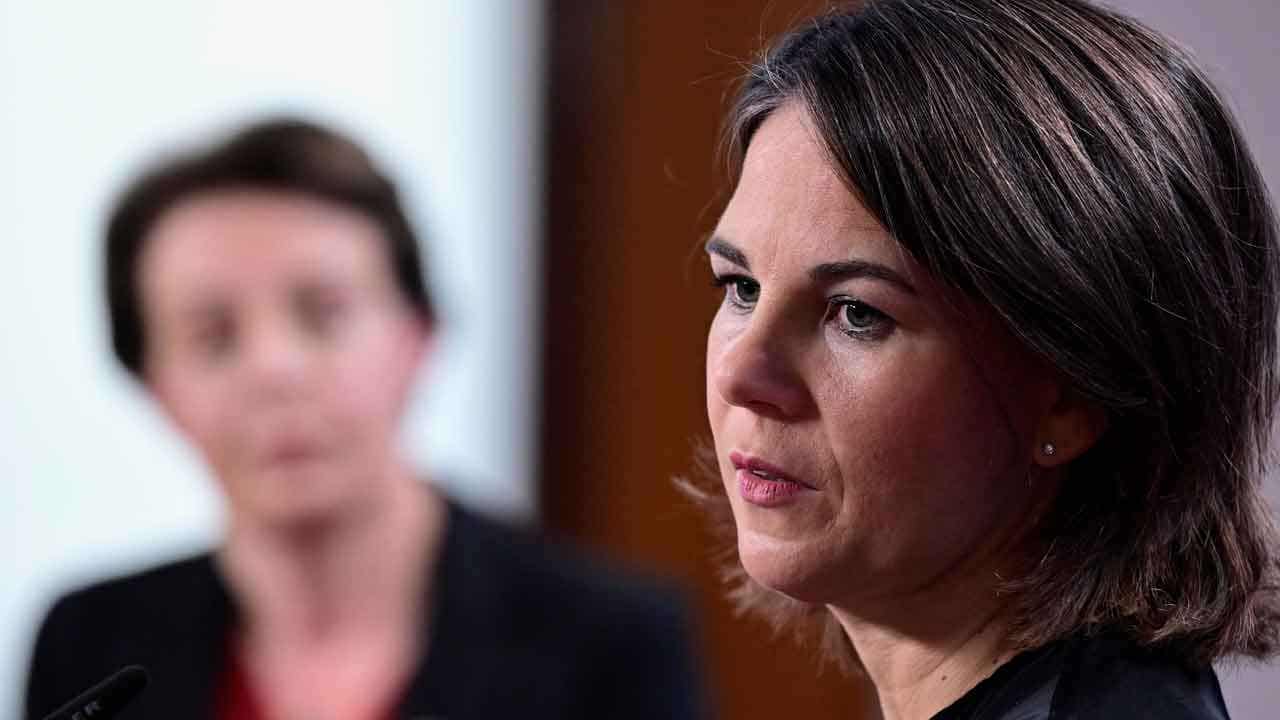 Germany's foreign minister wants Iran to reverse death sentence of Iranian-German citizen