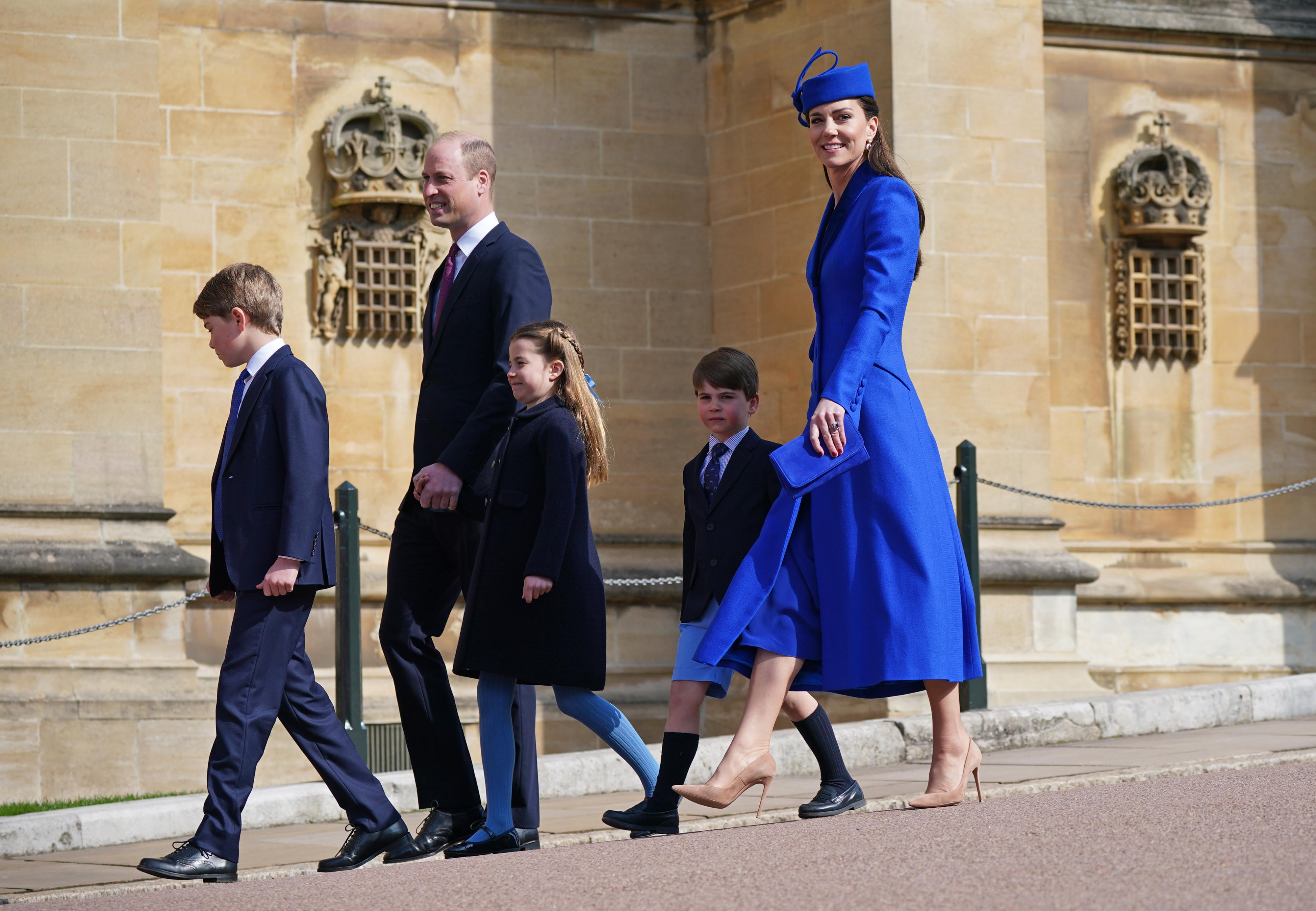 Принцесса уэльская новости на сегодня. Королевская семья Кейт Миддлтон. Принц Уильям Виндзор с семьей 2023. Принц Джордж Кембриджский 2023. Принц Джордж Уэльский 2023.