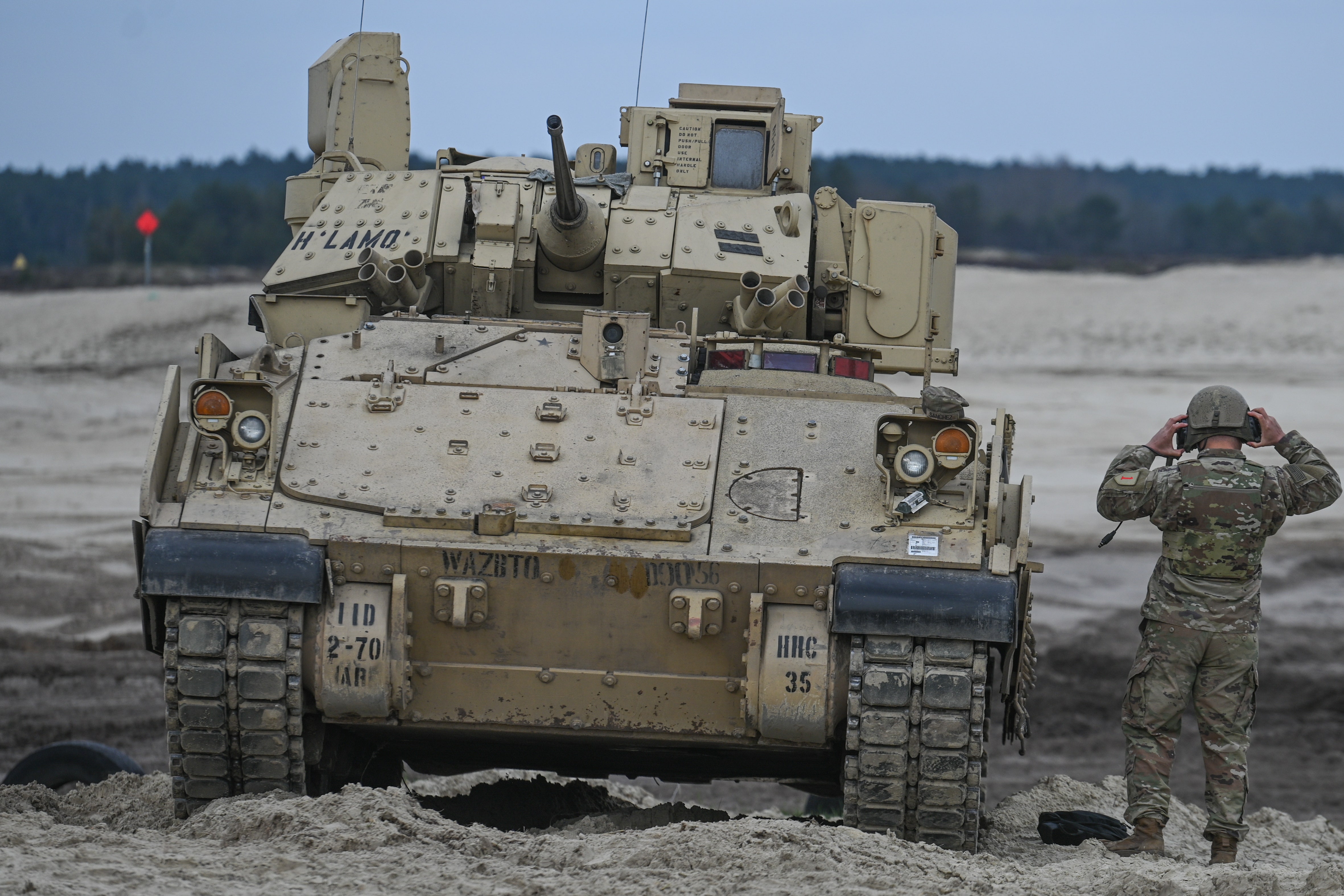 Estados Unidos acelera el despliegue de tanques Abrams mientras las fuerzas ucranianas se preparan para el entrenamiento