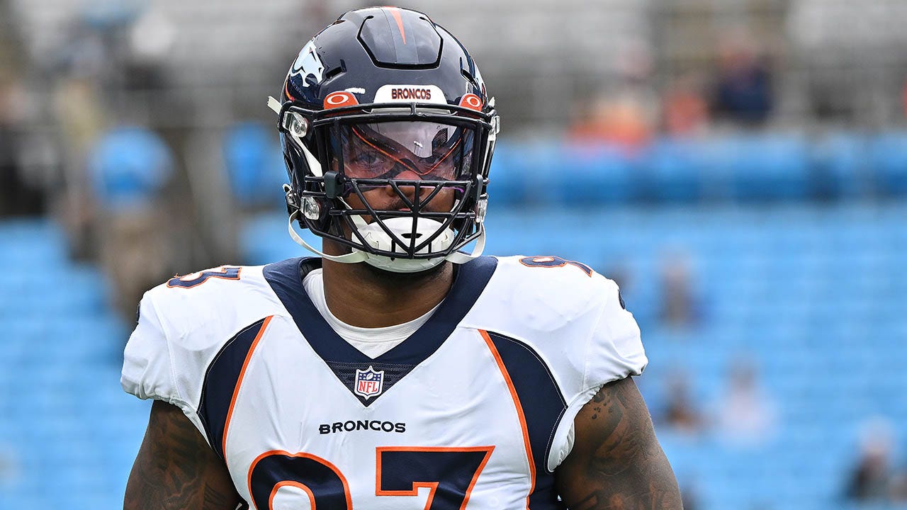 Seahawks' Dre'mont Jones takes aim at Broncos after 4-year stint: 'Denver  didn't pay me my proper respects'