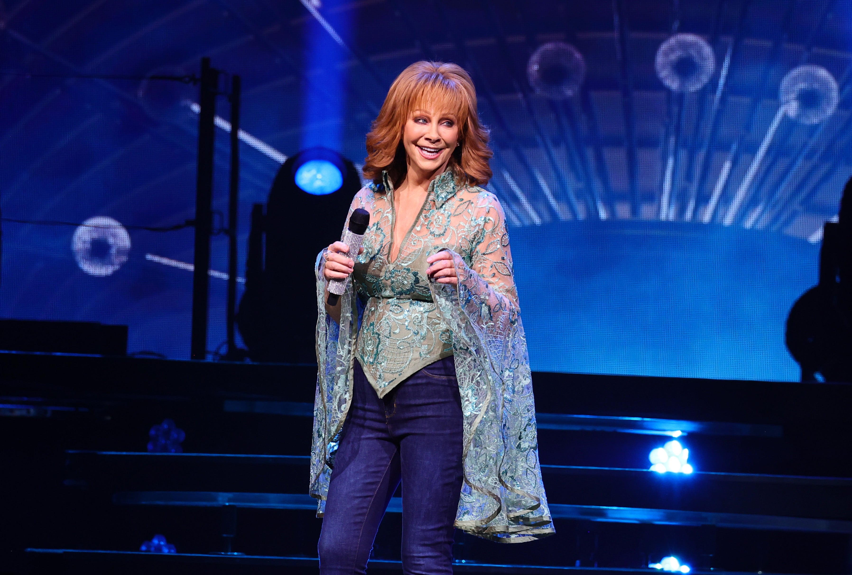 Reba McEntire reveals why she performed in ‘beer joints and honky tonks’ at 13 years old