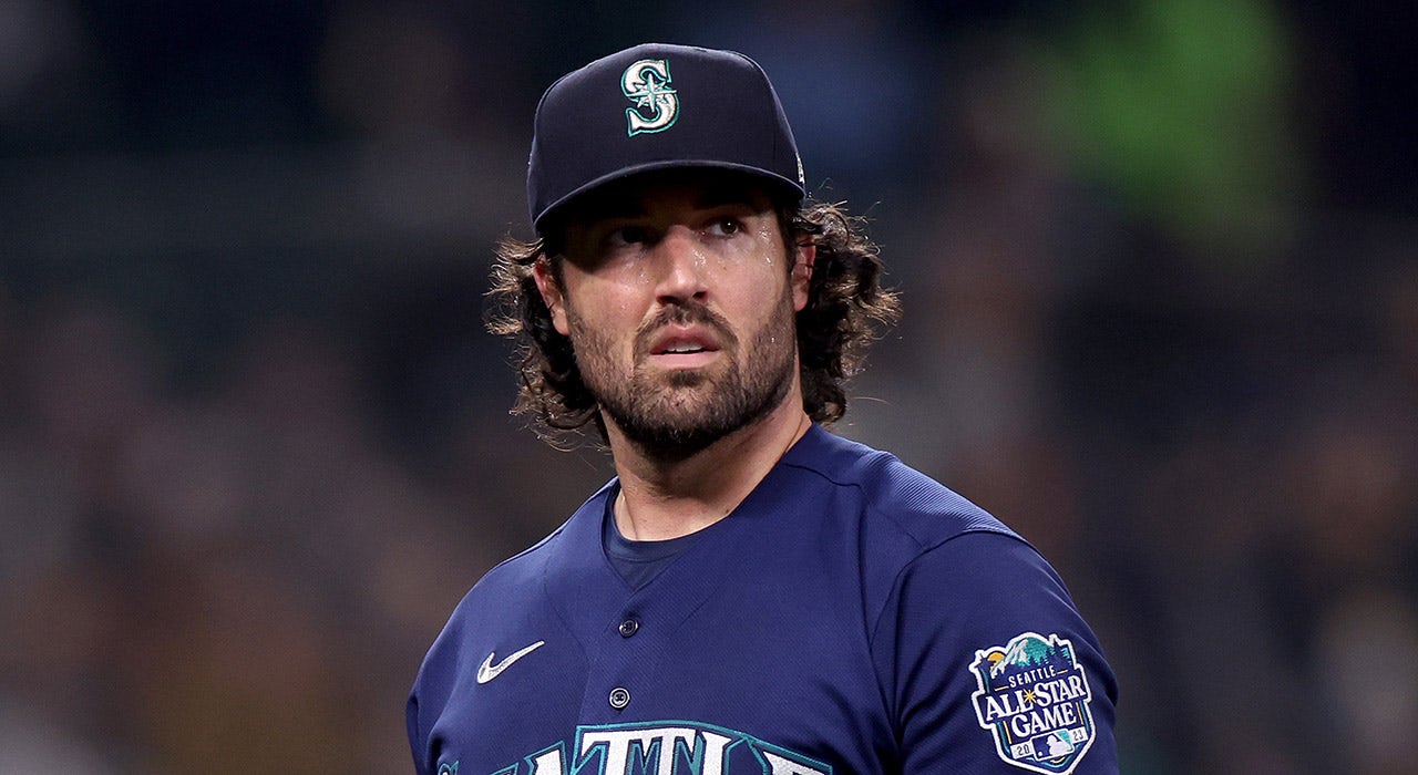 Mariners lose Robbie Ray for season after surgery required on flexor tendon injury