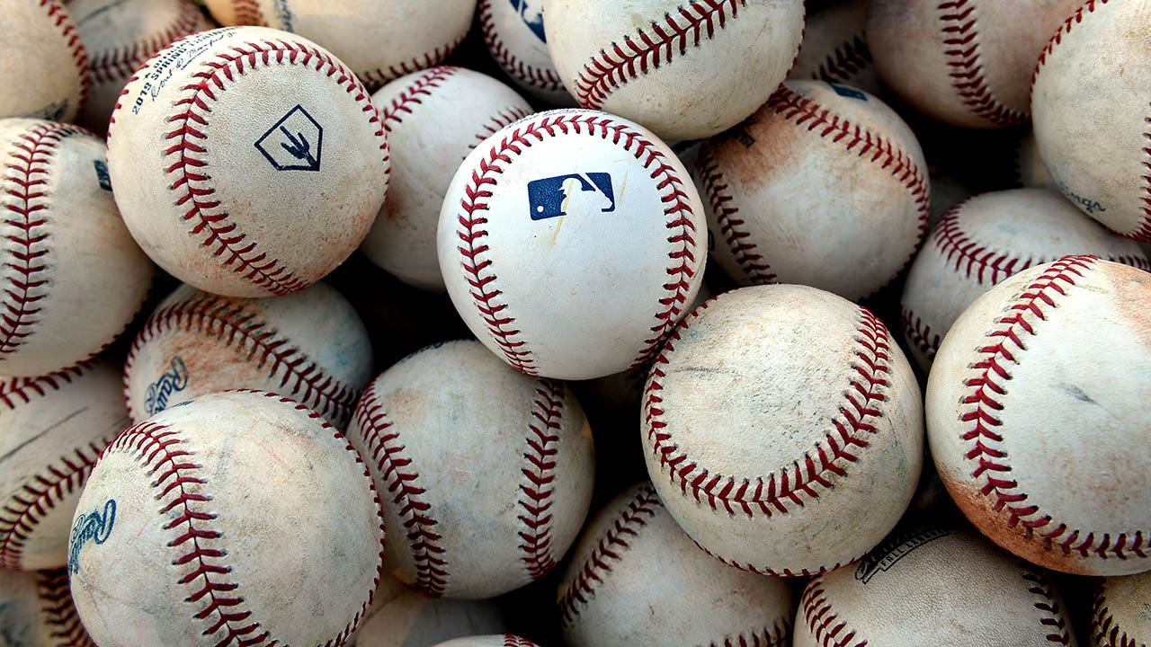 Minor league baseball team scores seven runs in final inning for victory despite being no-hit