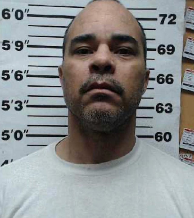 inmate convicted of murder escapes transitional facility after