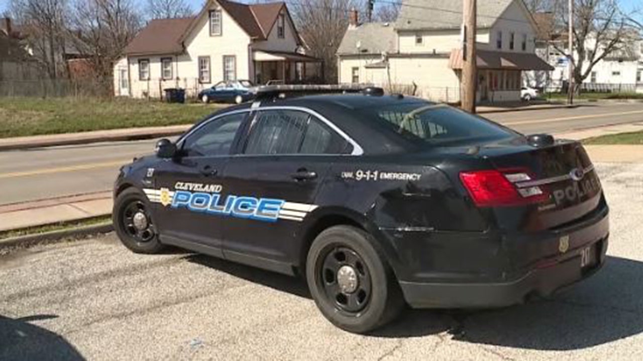 News :Fake cops making traffic stops, robbing drivers, Cleveland police warn
