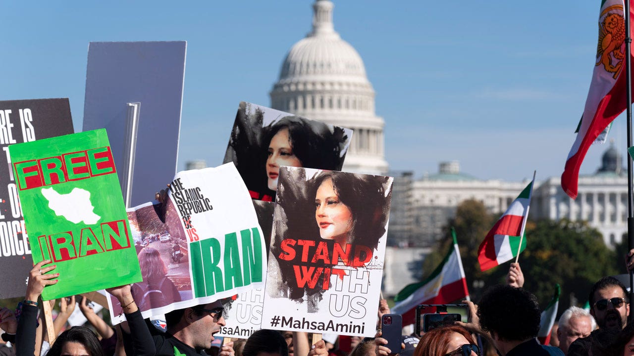 New bipartisan caucus in Congress condemns poisoning of Iranian girls