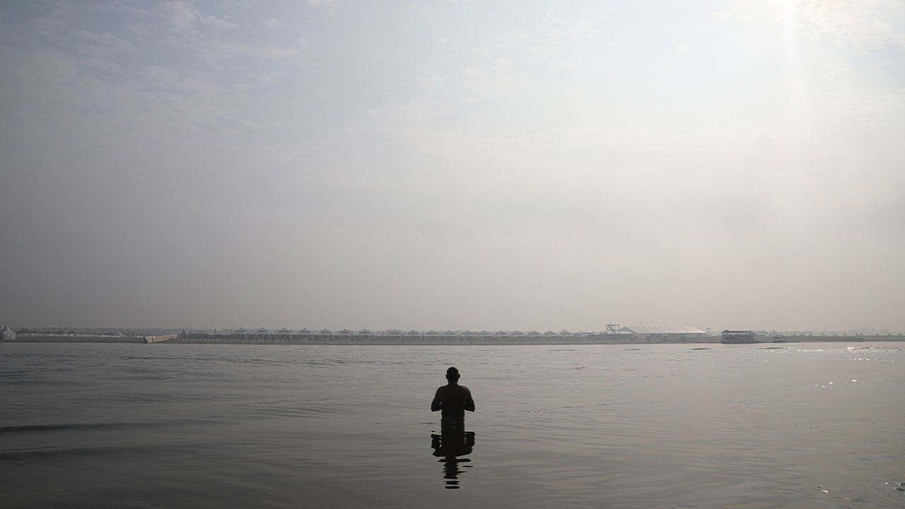 More and more of India's elderly flock to holy city to wait for a peaceful death