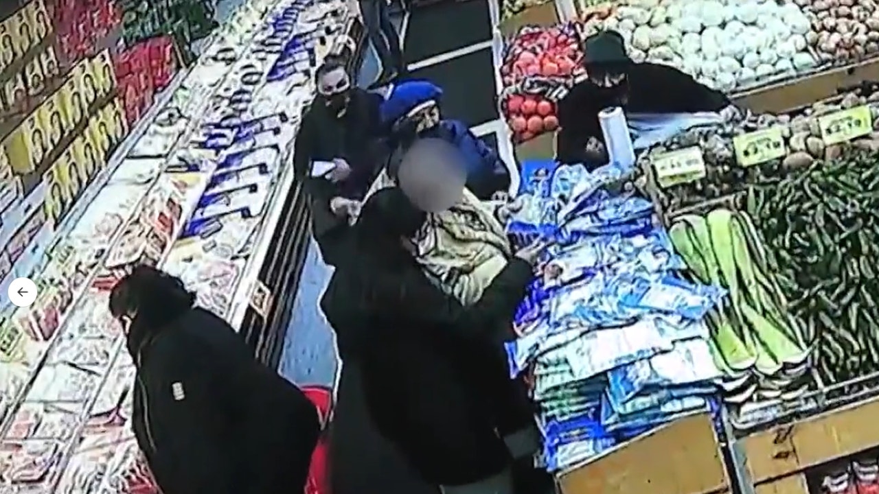 News :New York City elderly woman accused of pickpocketing in East Harlem grocery store
