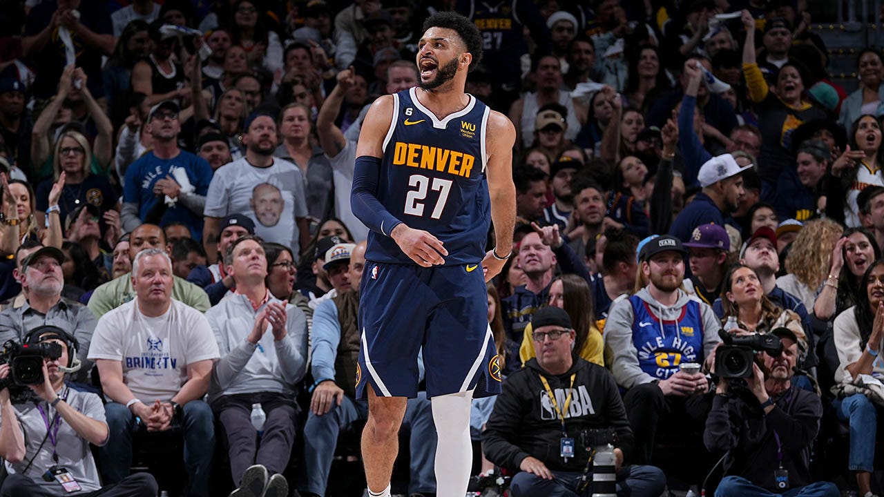 Nuggets pull away late to take 2-0 series lead over Timberwolves
