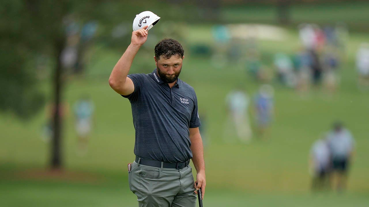 Jon Rahm blows past Brooks Koepka and dominates the field to win