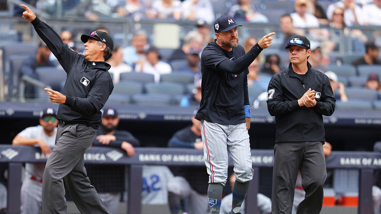 Twins manager erupts at umpires after controversial ruling