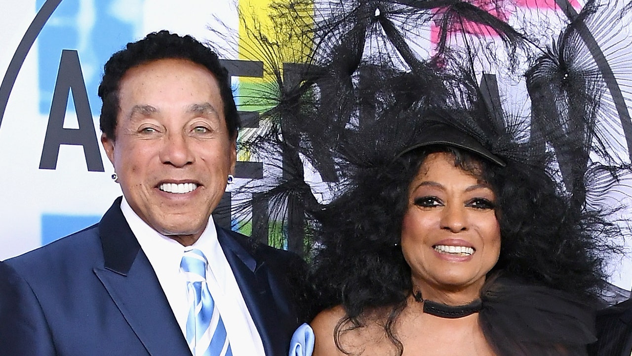 Smokey Robinson details affair with Diana Ross during first marriage It was beautiful Fox News