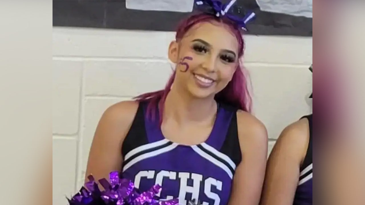 Arizona cheerleader, 17, shot and killed while leaving house party