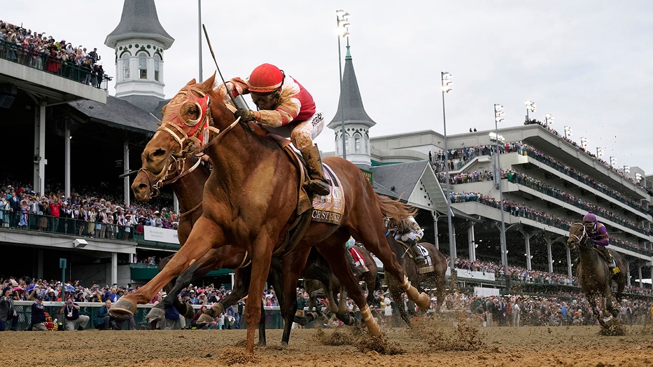Early Kentucky Derby favorite Forte scratched just hours before the race’s start; sixth horse dies