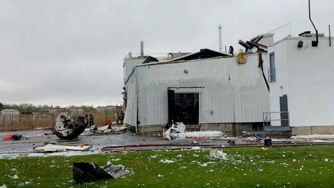 Powerful explosion at Massachusetts pharmaceutical plant sends 4 to hospital, 1 worker left unaccounted for