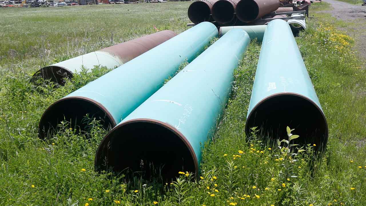 Wisconsin Native American tribe argue that oil pipeline near reservation land should be shut down