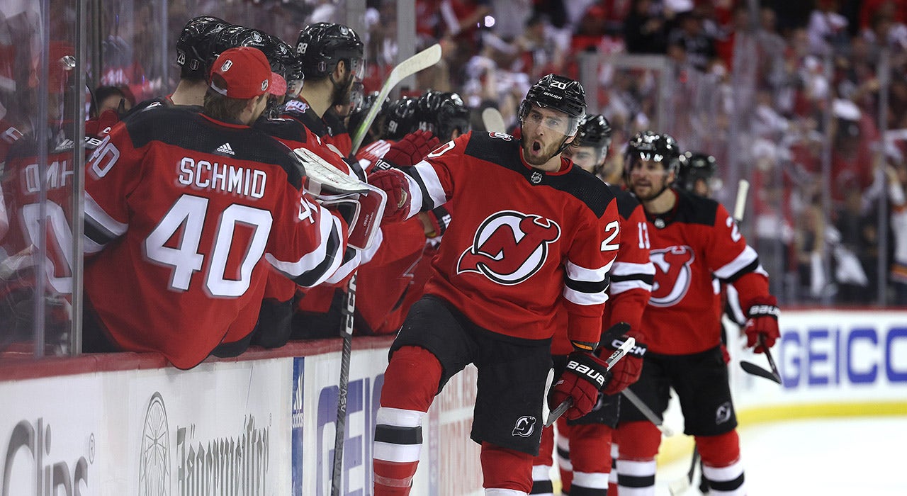 Things get heated between Jordan Staal and Ondrej Palat during