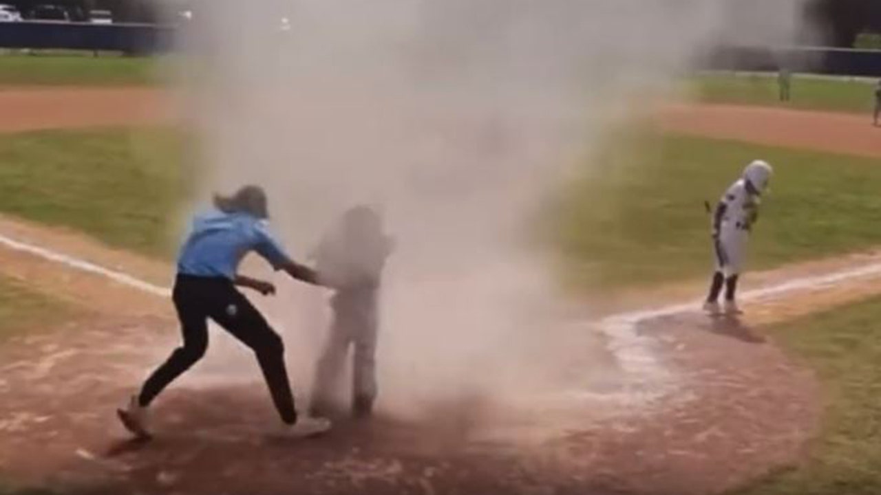 Randy Arozarena gives fans unforgettable moment after home run robbery in World  Baseball Classic