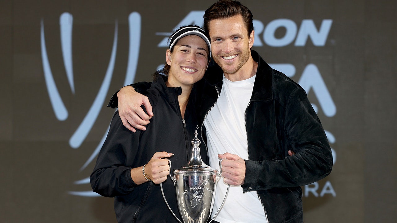 Tennis champion Garbiñe Muguruza engaged to a fan who asked for selfies during the 2021 US Open