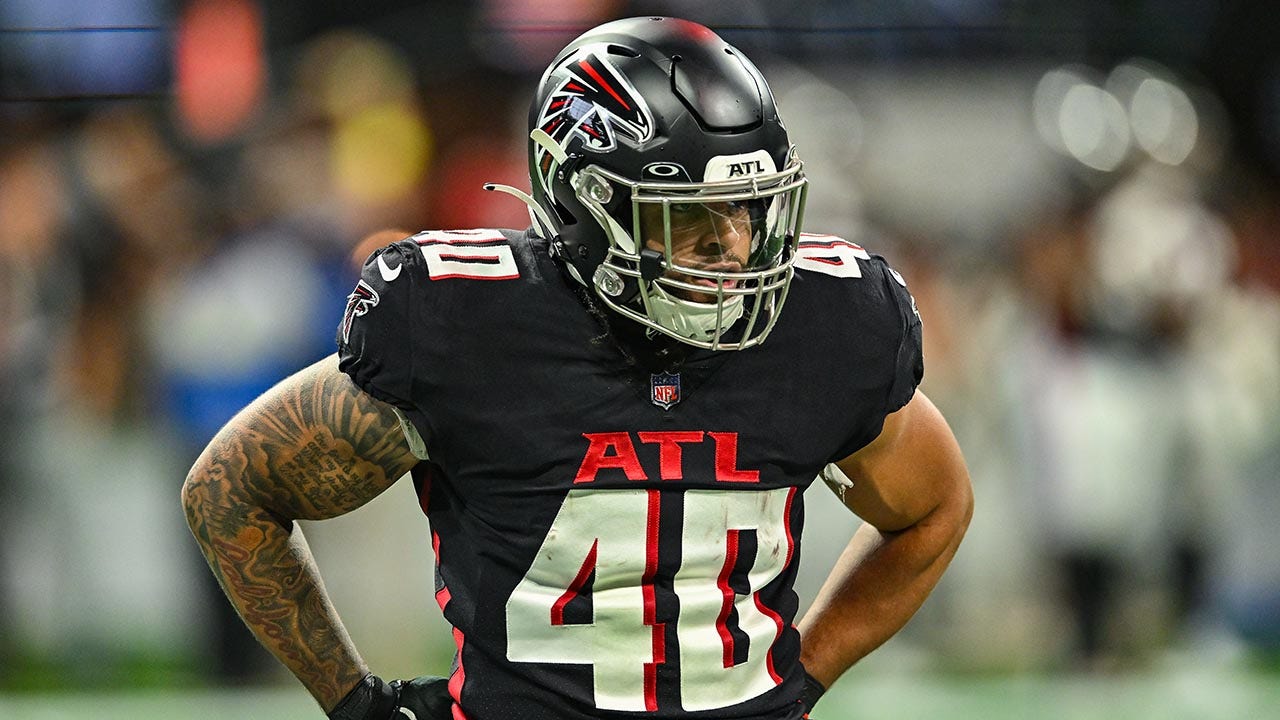 Falcons veteran Keith Smith arrested for suspended license: report