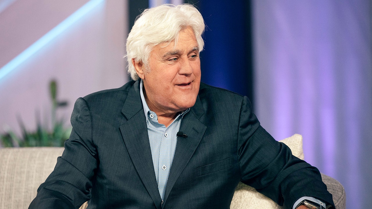 Jay Leno remembers defying a general's warning and roasting President Reagan: 'Do not denigrate him'