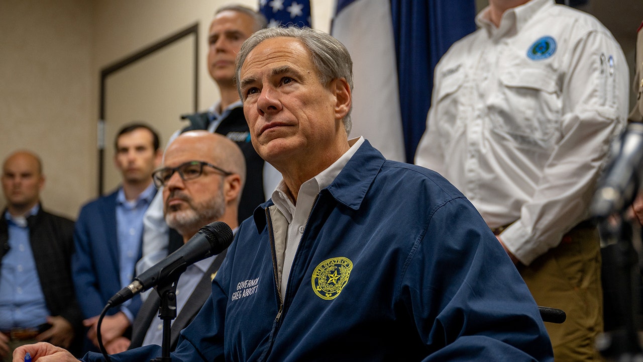 Gov. Abbott takes action to secure US-Mexico border ahead of Title 42 expiration: 'More to come'
