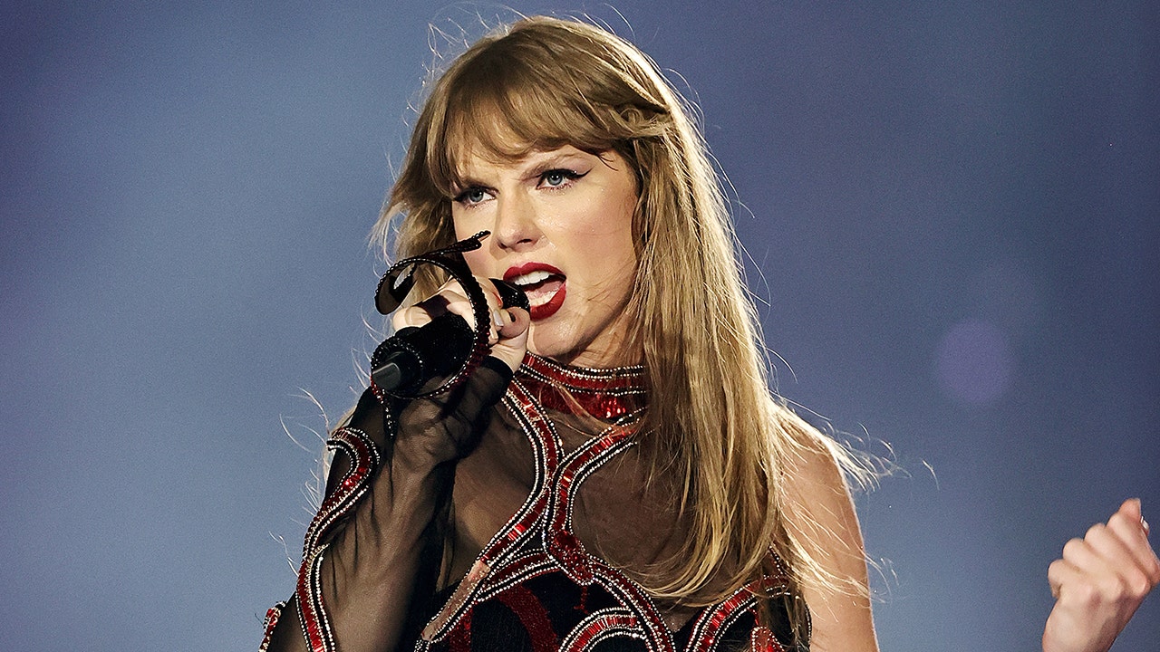 Taylor Swift - Reputation Era (The Eras Tour Studio Version) 
