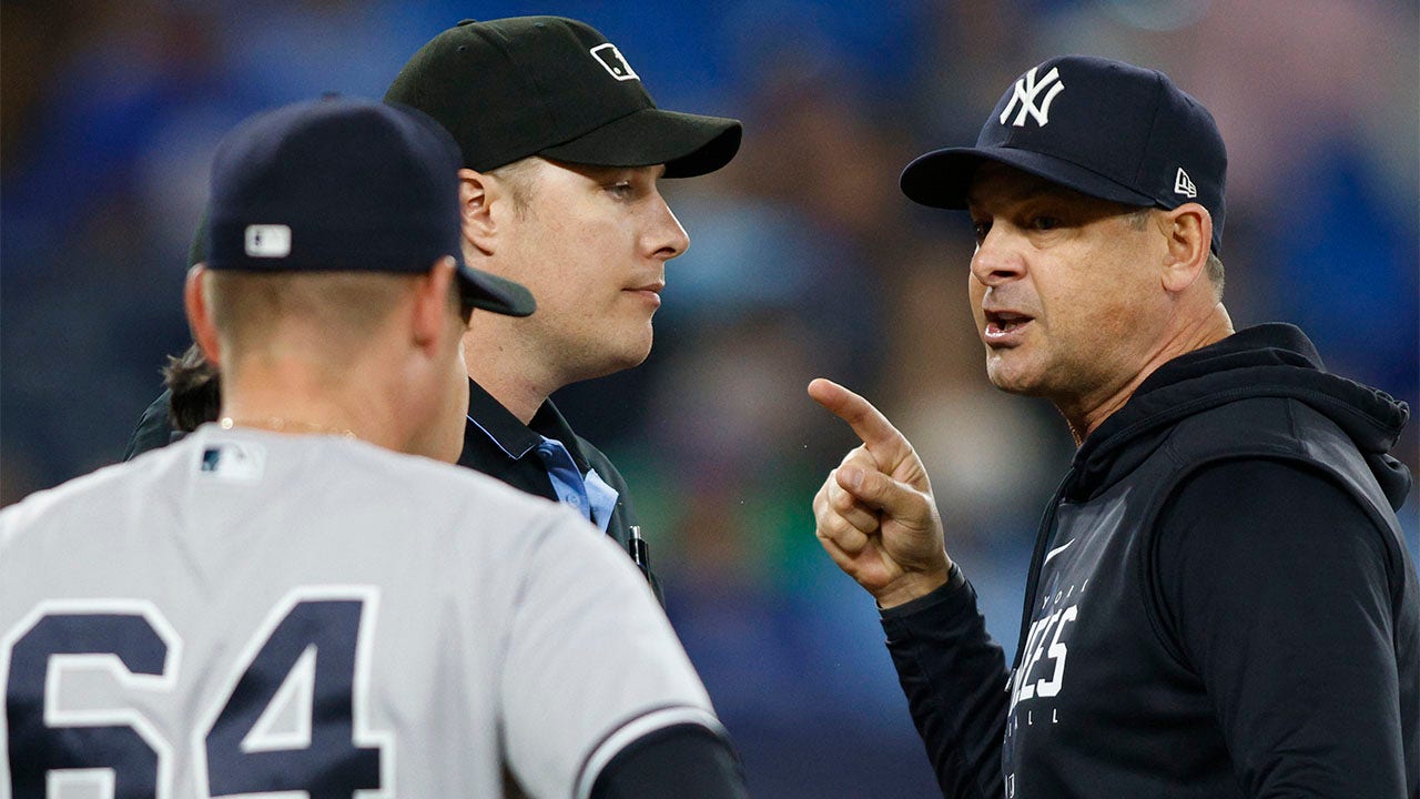 Yankees’ Aaron Boone appears to shout at Blue Jays pitching coach: ‘Sit the f— down, Pete’