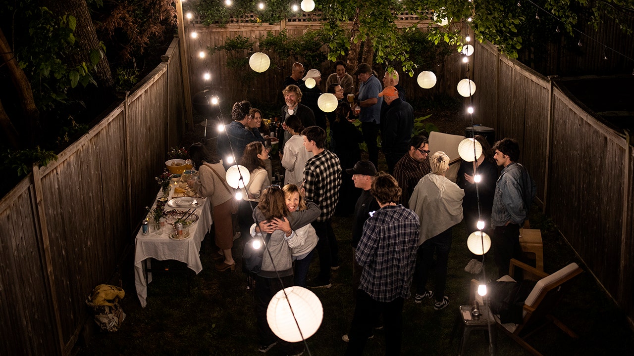 6 must-have apps to amp up your next party