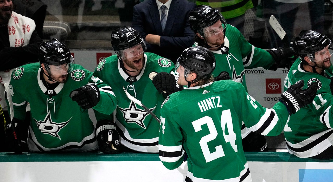 Jamie Oleksiak's goal puts Dallas Stars up for good in Game 1 of