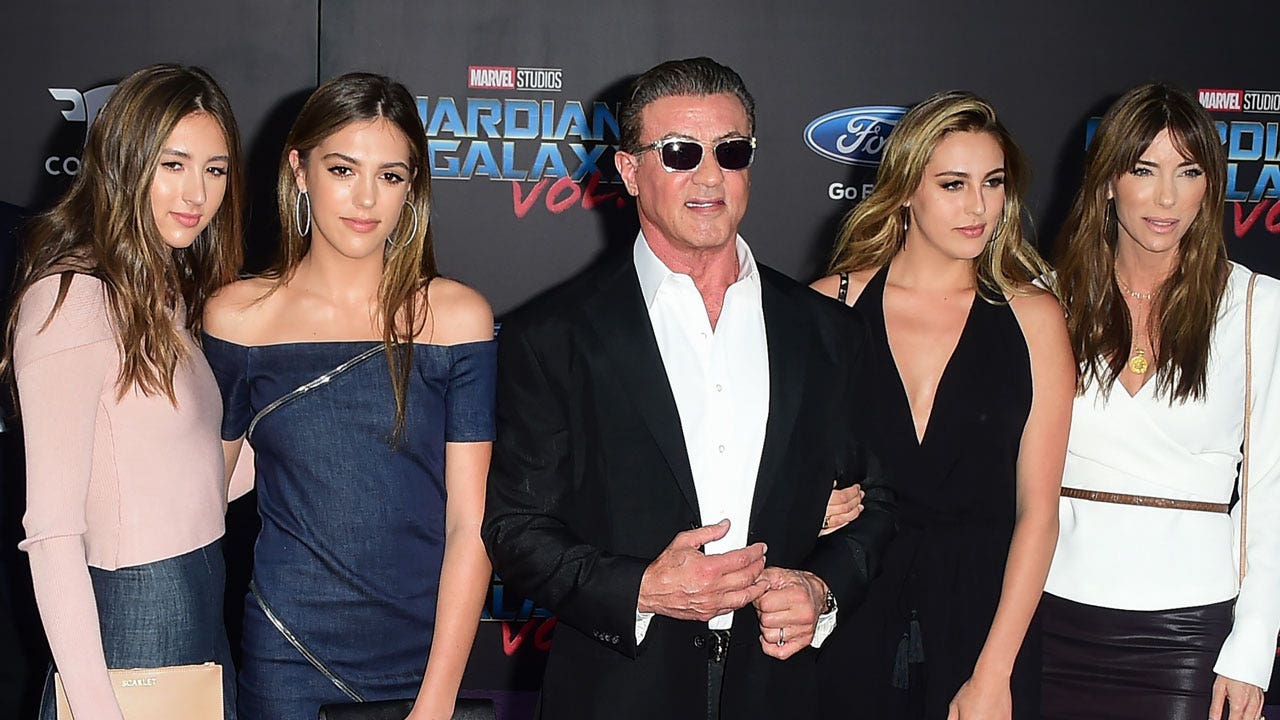 Sylvester Stallone drafts breakup texts for his daughters, who 'highly suggest' the unusual tactic