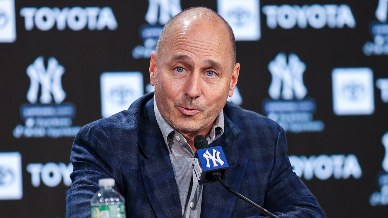 El gerente general de los Yankees, Brian Cashman, apela a los fanáticos después de un comienzo lento: ‘No se rindan con nosotros’