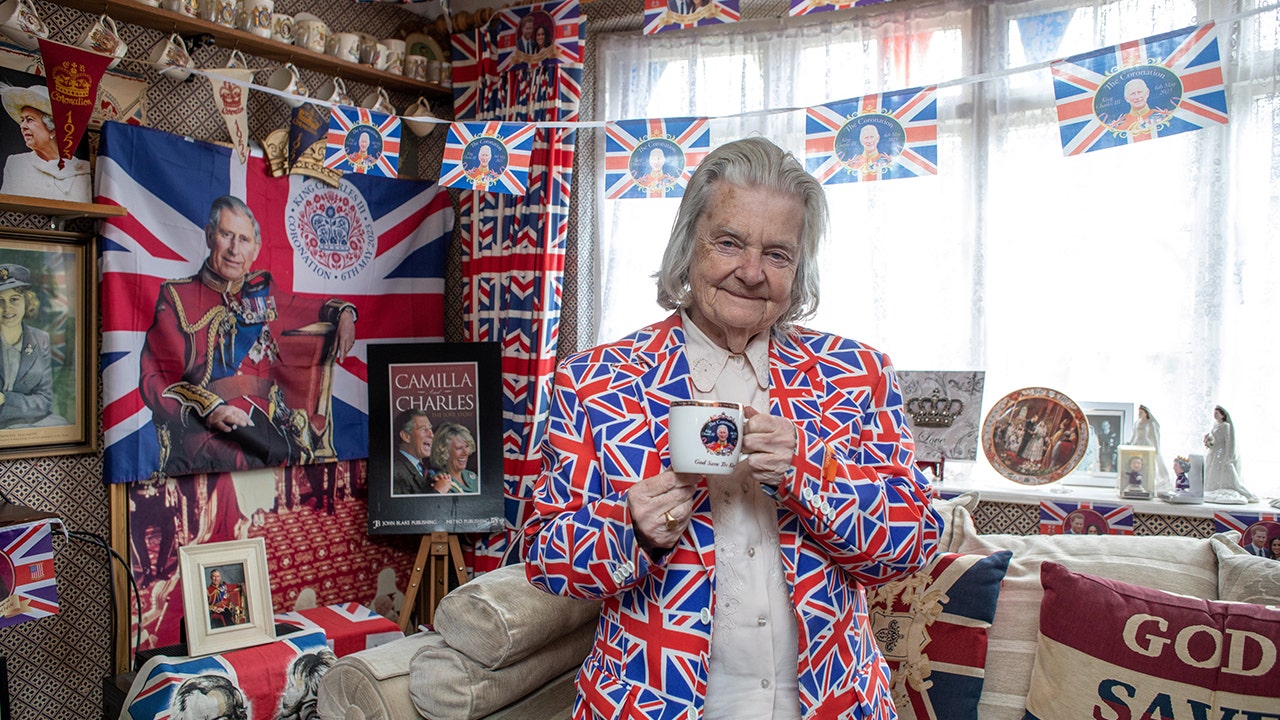 London woman might be 'Britain's biggest royal superfan': See her ...